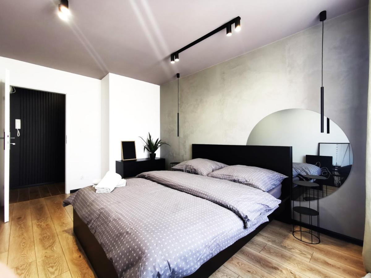 Gliniana Apartment ~ Self Check-In 24H ~ Lift Wroclaw Luaran gambar
